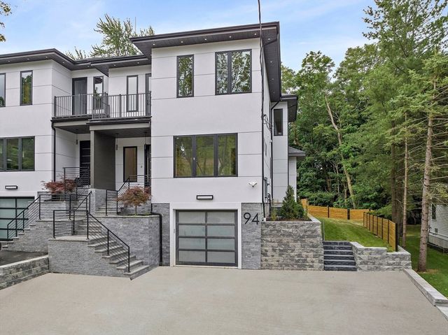 94 Thurston Rd 94, Newton, MA 02464