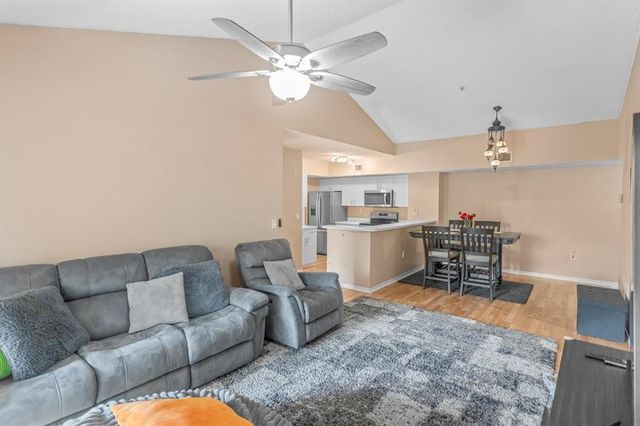 3874 Lyons Road 305-6, Coconut Creek, FL 33073