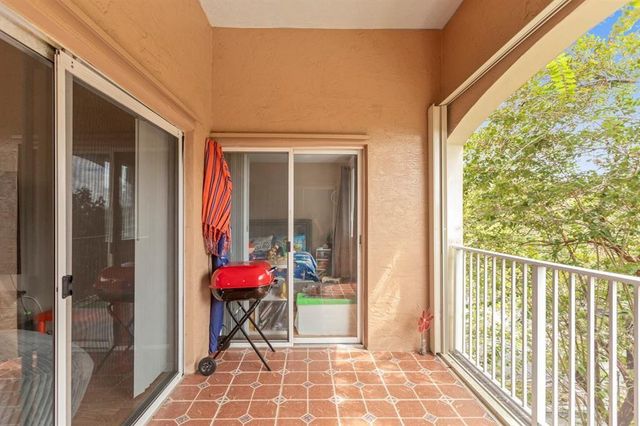 3874 Lyons Road 305-6, Coconut Creek, FL 33073