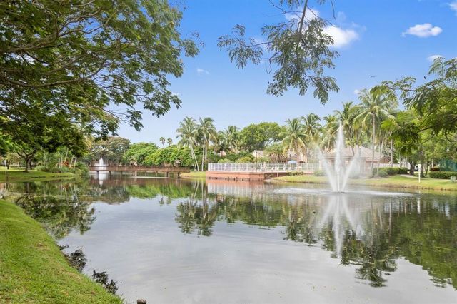 3874 Lyons Road 305-6, Coconut Creek, FL 33073