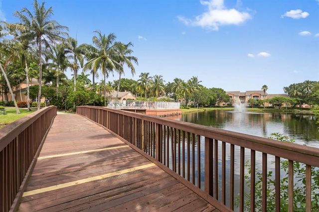 3874 Lyons Road 305-6, Coconut Creek, FL 33073