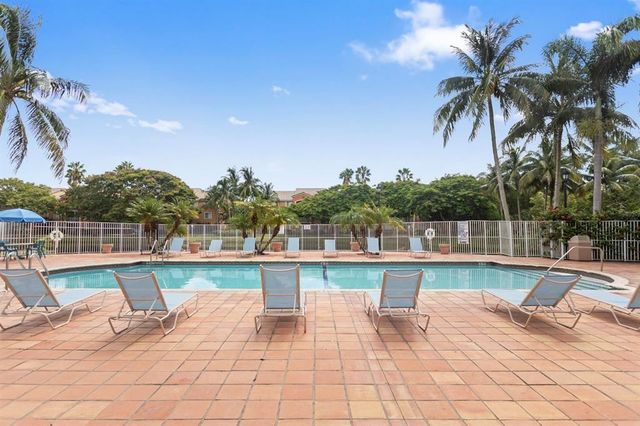 3874 Lyons Road 305-6, Coconut Creek, FL 33073