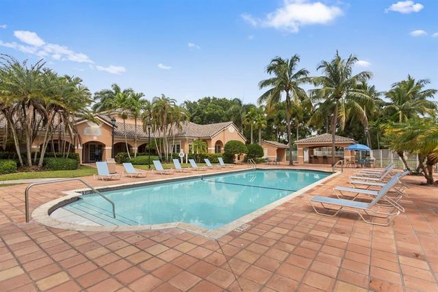 3874 Lyons Road 305-6, Coconut Creek, FL 33073