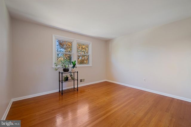 6725 PINE DR, Columbia, MD 21046