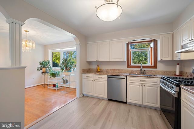 6725 PINE DR, Columbia, MD 21046