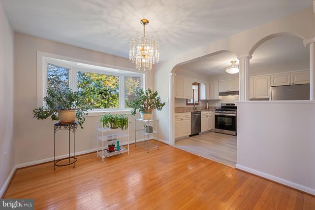 6725 PINE DR, Columbia, MD 21046