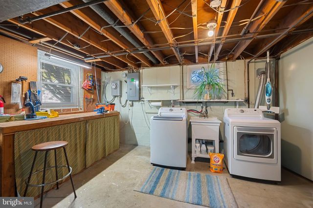 6725 PINE DR, Columbia, MD 21046