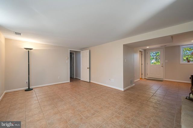 6725 PINE DR, Columbia, MD 21046