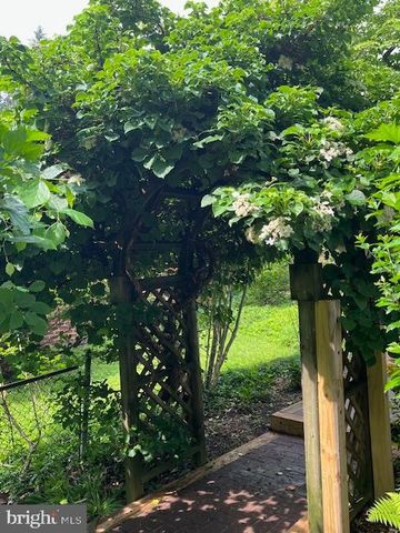 6725 PINE DR, Columbia, MD 21046