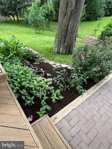 6725 PINE DR, Columbia, MD 21046