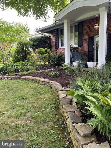 6725 PINE DR, Columbia, MD 21046