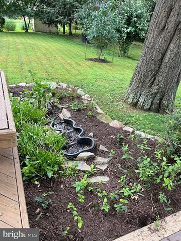 6725 PINE DR, Columbia, MD 21046