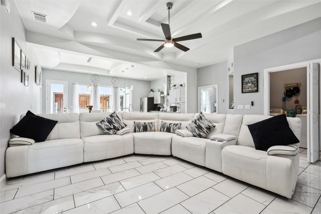 287 La Fortuna DR, Del Valle, TX 78617