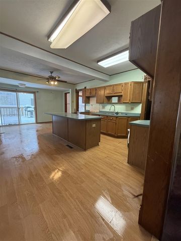 314 Cleveland Street, Nashville, MI 49073