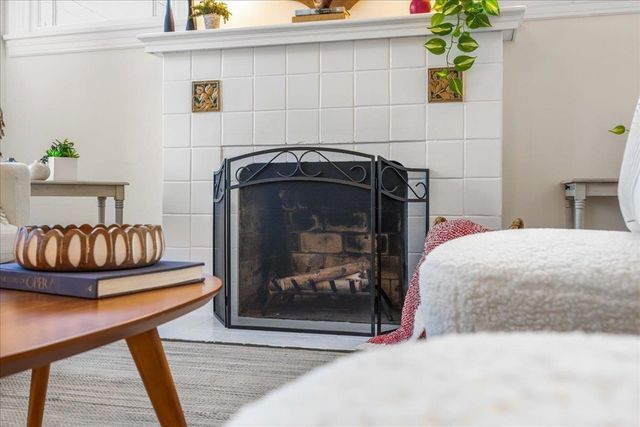 1720 Walnut St., Alameda, CA 94501