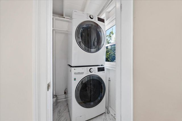 1720 Walnut St., Alameda, CA 94501