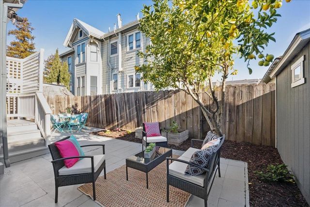 1720 Walnut St., Alameda, CA 94501