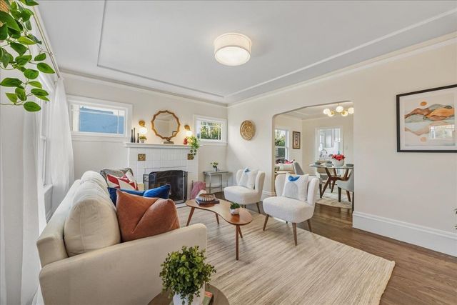 1720 Walnut St., Alameda, CA 94501