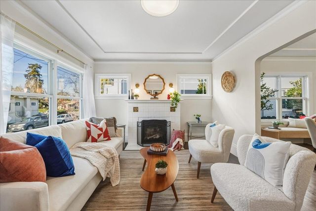 1720 Walnut St., Alameda, CA 94501