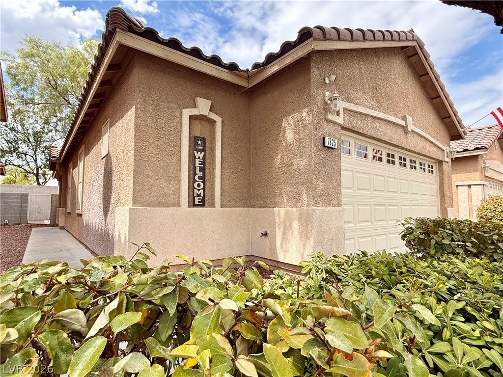 7825 Ithaca Falls Street, Las Vegas, NV 89149 — photo 4