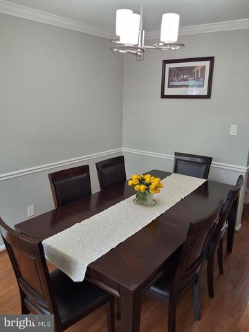 4406 FOREST GLEN CT, Annandale, VA 22003