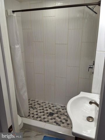 4406 FOREST GLEN CT, Annandale, VA 22003