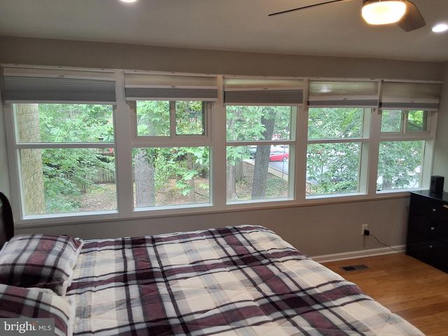 4406 FOREST GLEN CT, Annandale, VA 22003