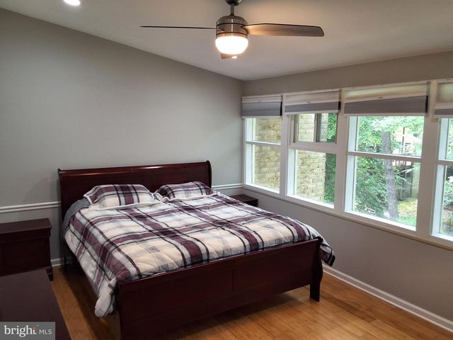4406 FOREST GLEN CT, Annandale, VA 22003