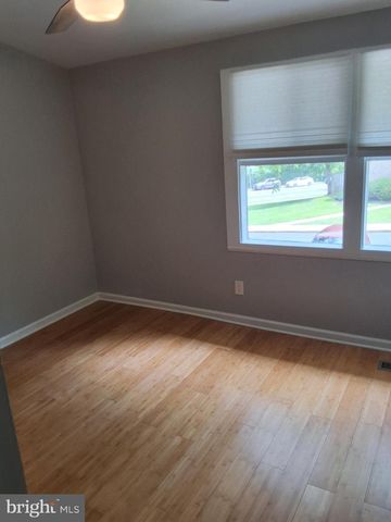 4406 FOREST GLEN CT, Annandale, VA 22003