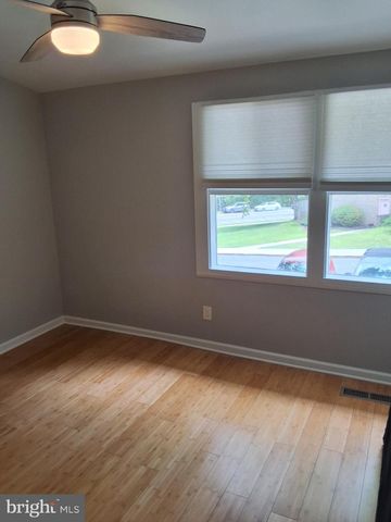 4406 FOREST GLEN CT, Annandale, VA 22003