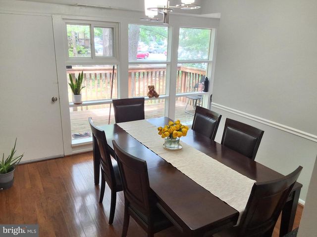 4406 FOREST GLEN CT, Annandale, VA 22003