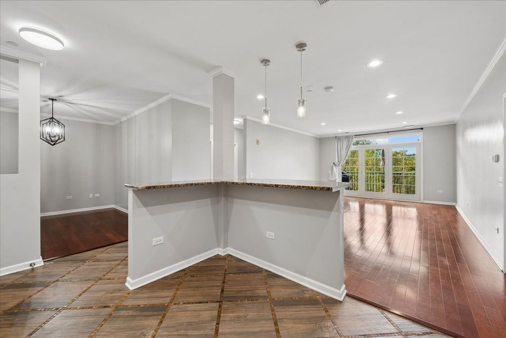 660 McHENRY Road 207, Wheeling, IL 60090 — photo 4