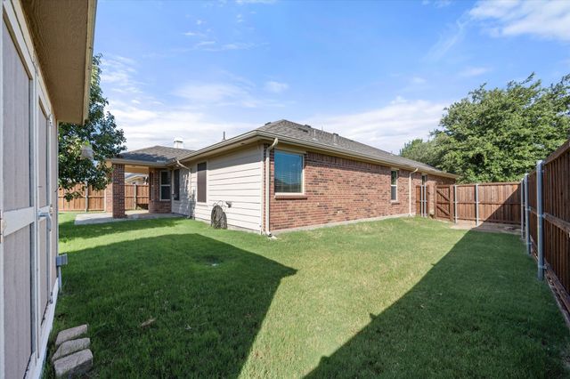 1001 Pigeon Hawk Drive, Little Elm, TX 75068