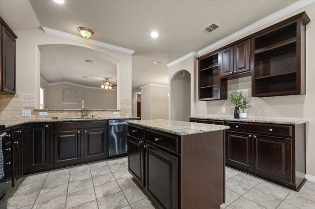 1001 Pigeon Hawk Drive, Little Elm, TX 75068