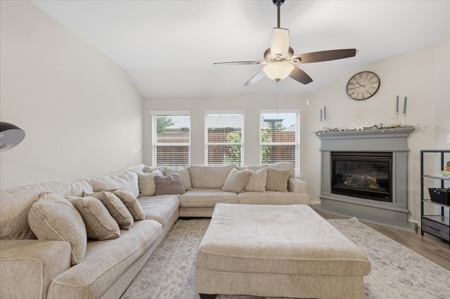 1218 Timberfalls Drive, Anna, TX 75409