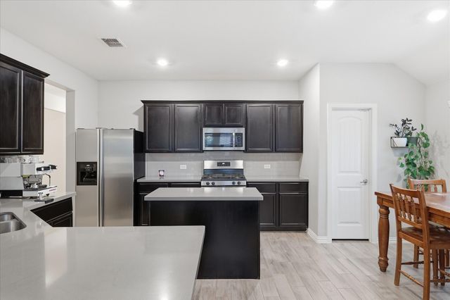1218 Timberfalls Drive, Anna, TX 75409