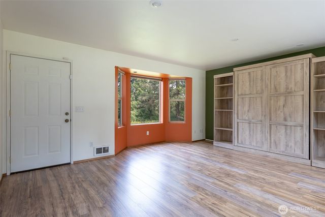 4102 80th Street E, Tacoma, WA 98443