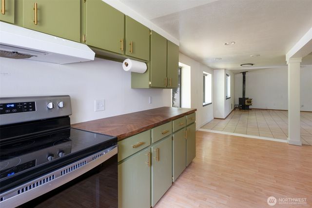 4102 80th Street E, Tacoma, WA 98443