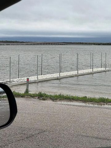 6 Sunrise Drive, Dodd City, TX 75438