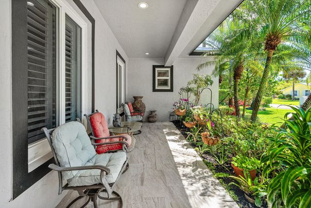 5495 Hibiscus Road, Jupiter, FL 33458
