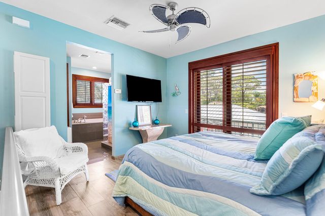 5495 Hibiscus Road, Jupiter, FL 33458