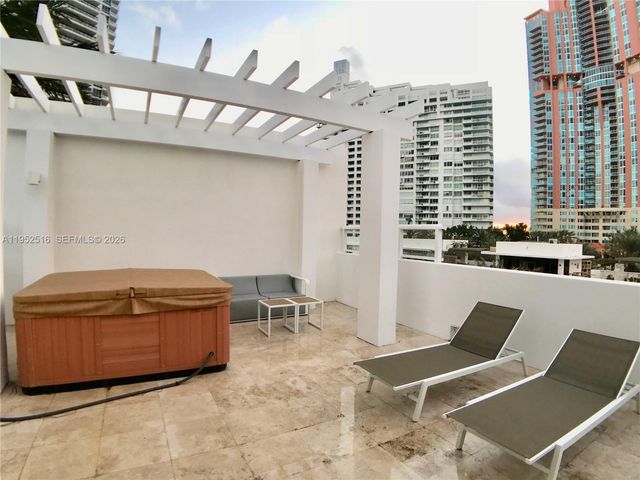 50 S Pointe Dr LOFT4, Miami Beach, FL 33139