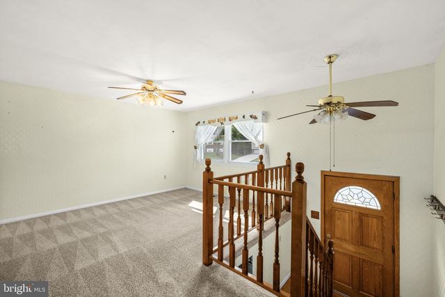 5236 MIDWAY CT, Woodbridge, VA 22193