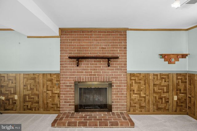 5236 MIDWAY CT, Woodbridge, VA 22193