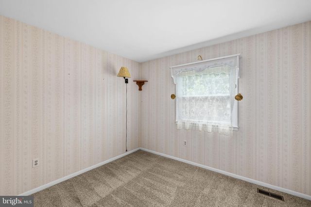 5236 MIDWAY CT, Woodbridge, VA 22193