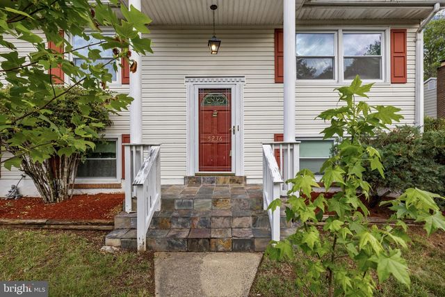 5236 MIDWAY CT, Woodbridge, VA 22193
