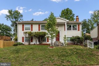 5236 MIDWAY CT, Woodbridge, VA 22193