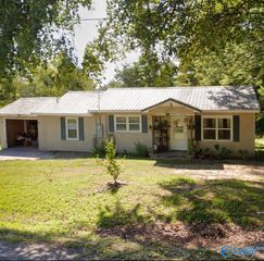 555 Scant City Road, Guntersville, AL 35976