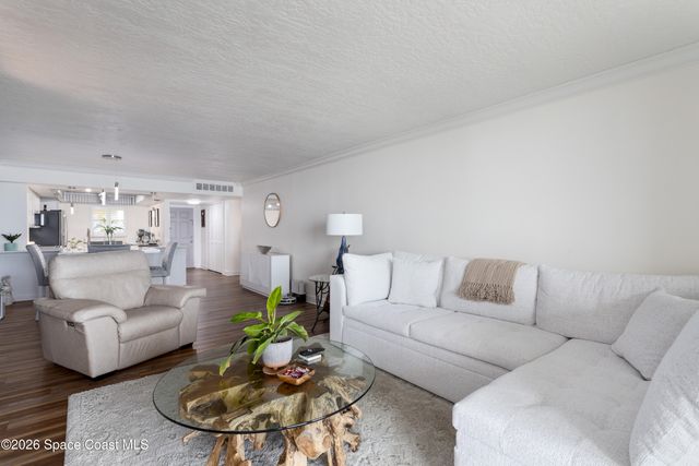 2815 S Atlantic Avenue 504, Cocoa Beach, FL 32931