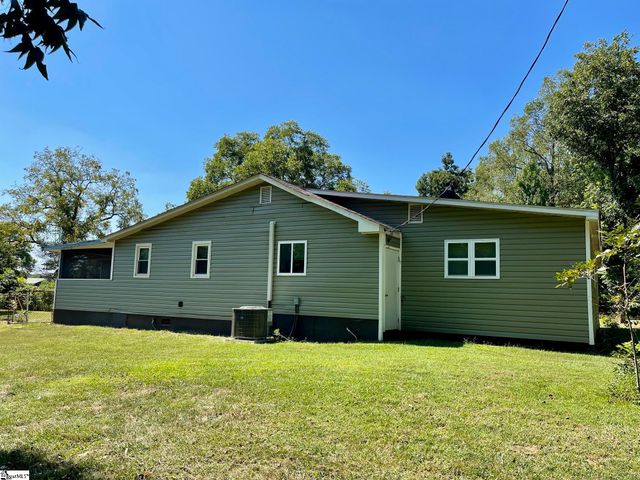 554 Green River Road, Gaffney, SC 29341
